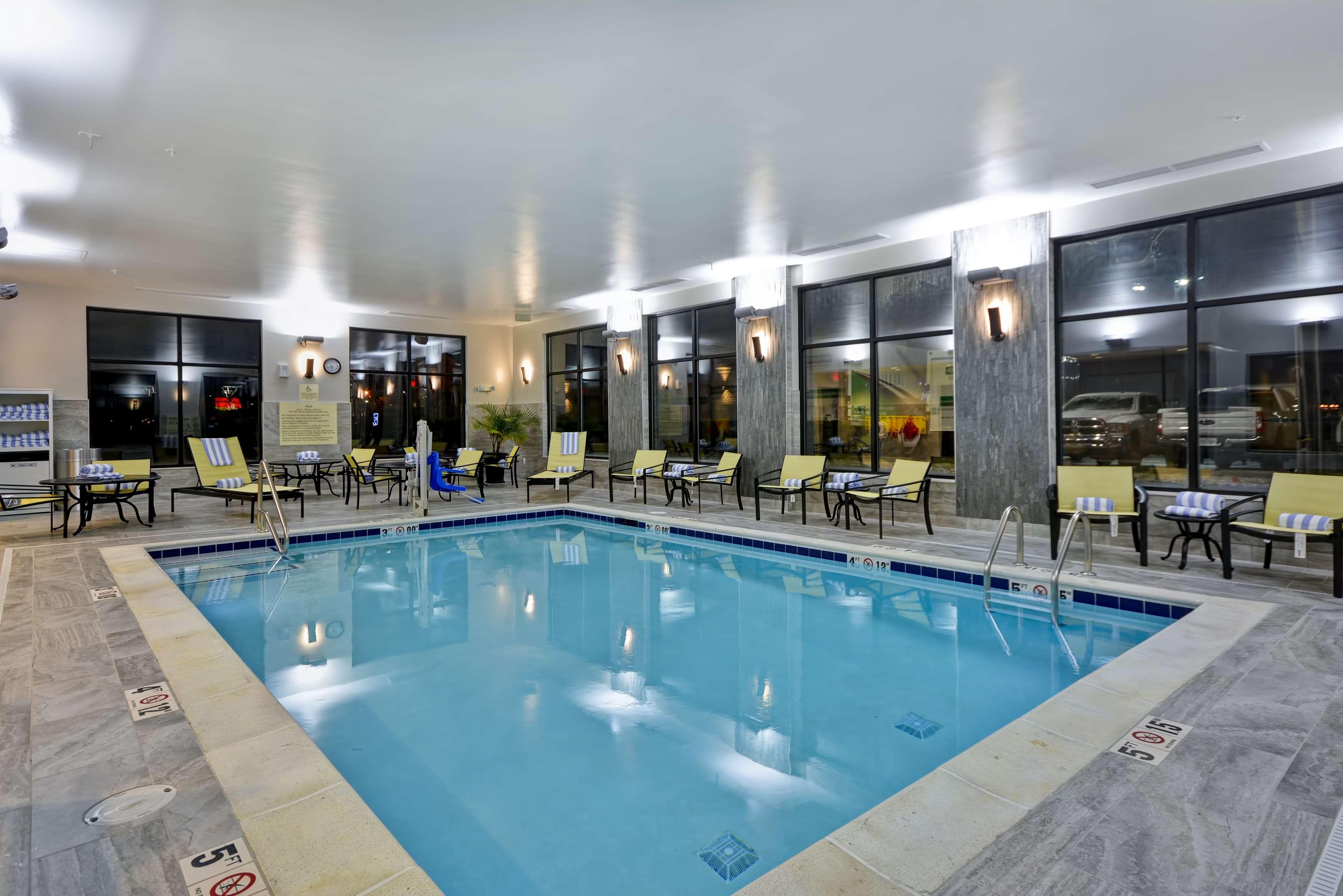 Hampton Inn & Suites Detroit/Warren Bagian luar foto