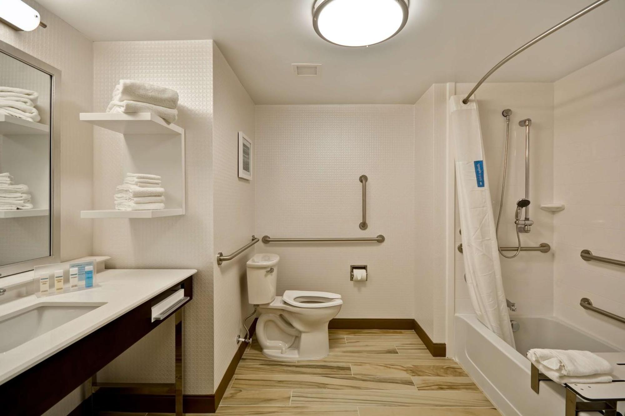 Hampton Inn & Suites Detroit/Warren Bagian luar foto