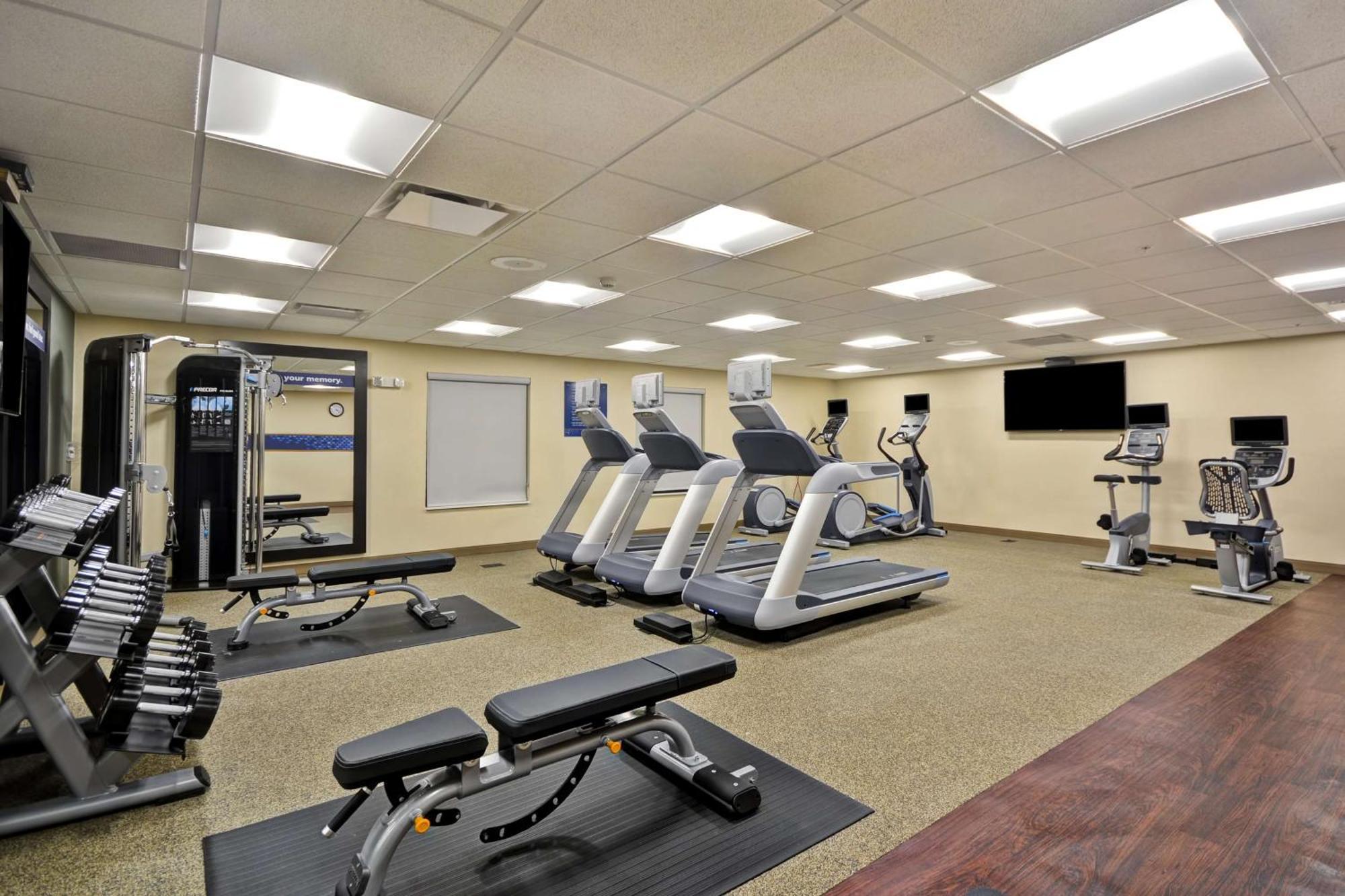 Hampton Inn & Suites Detroit/Warren Bagian luar foto