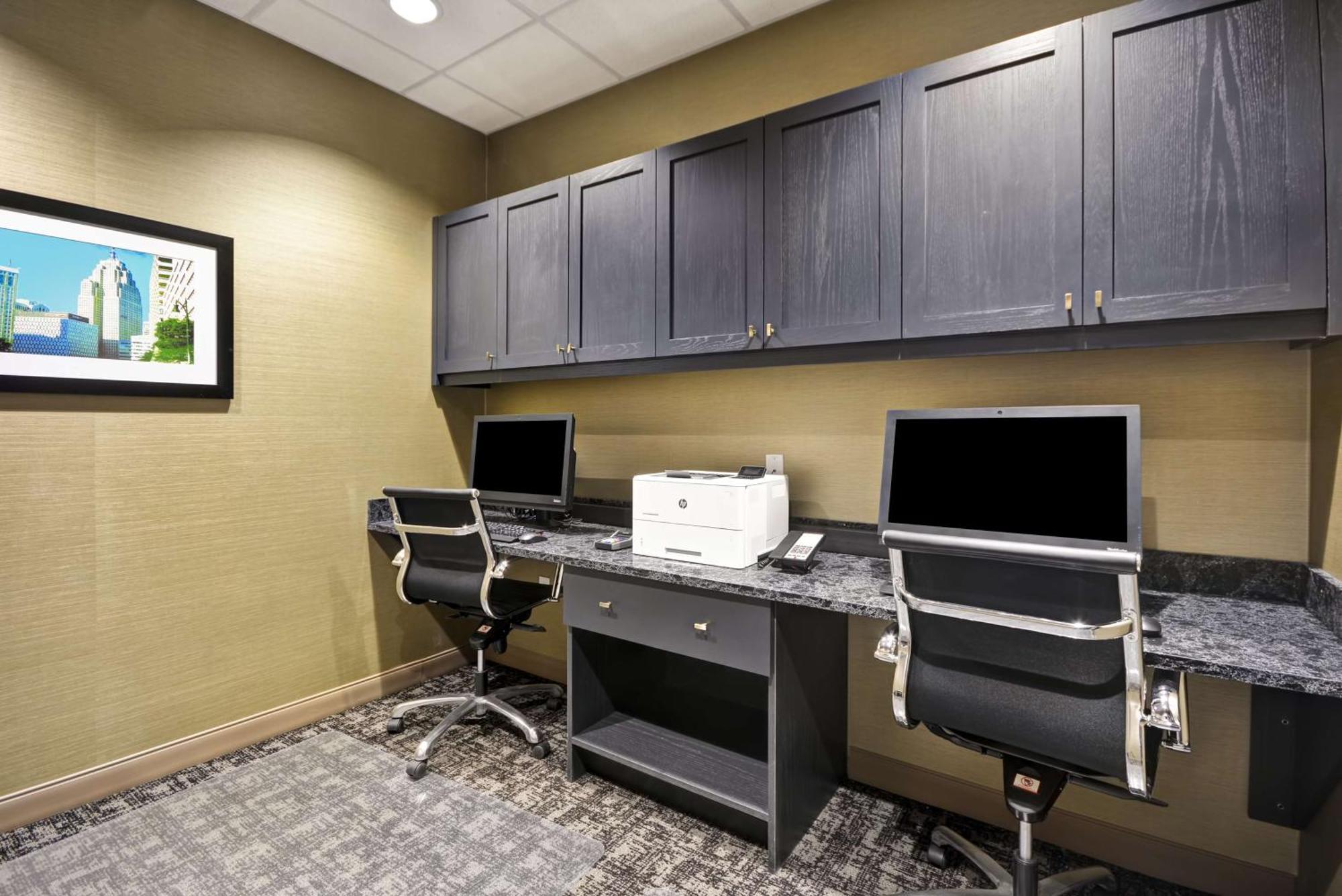 Hampton Inn & Suites Detroit/Warren Bagian luar foto