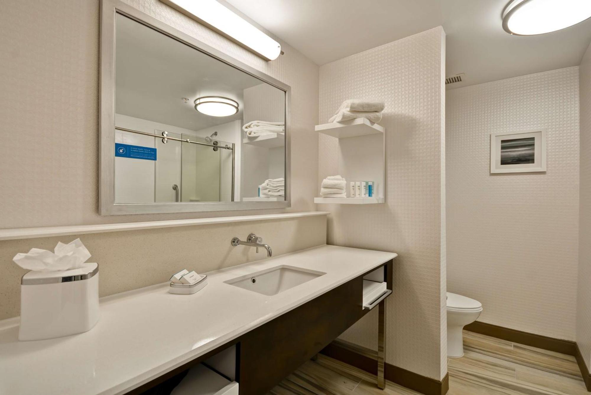 Hampton Inn & Suites Detroit/Warren Bagian luar foto