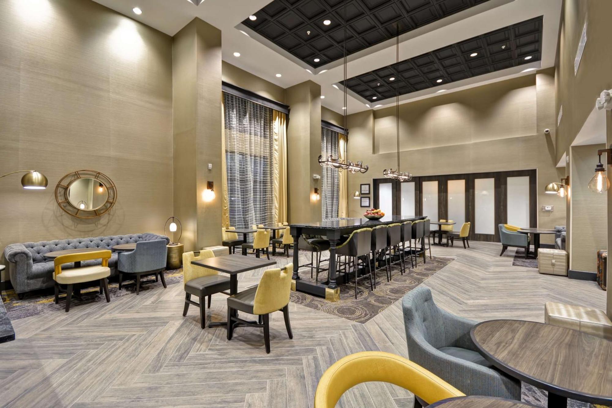Hampton Inn & Suites Detroit/Warren Bagian luar foto