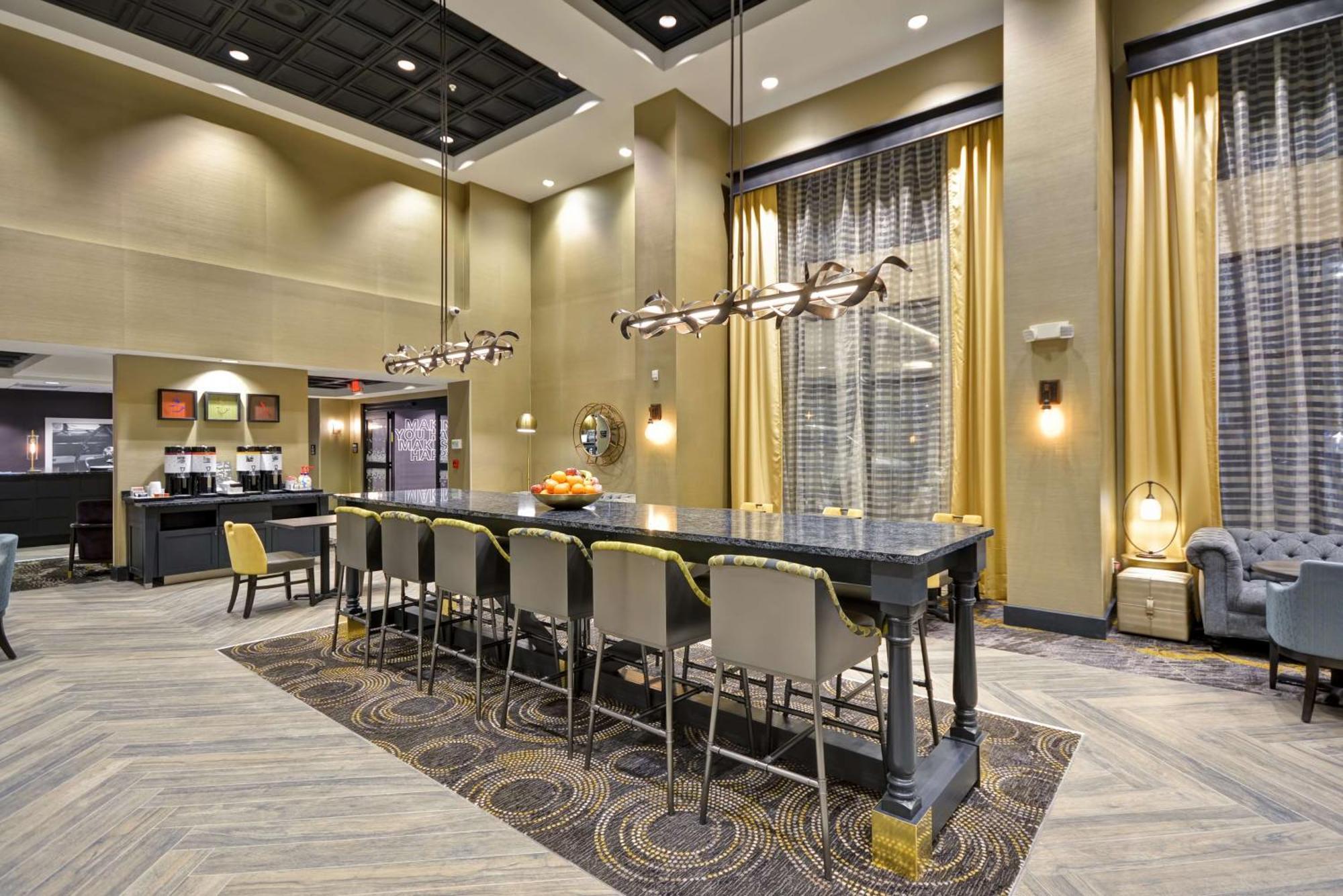 Hampton Inn & Suites Detroit/Warren Bagian luar foto