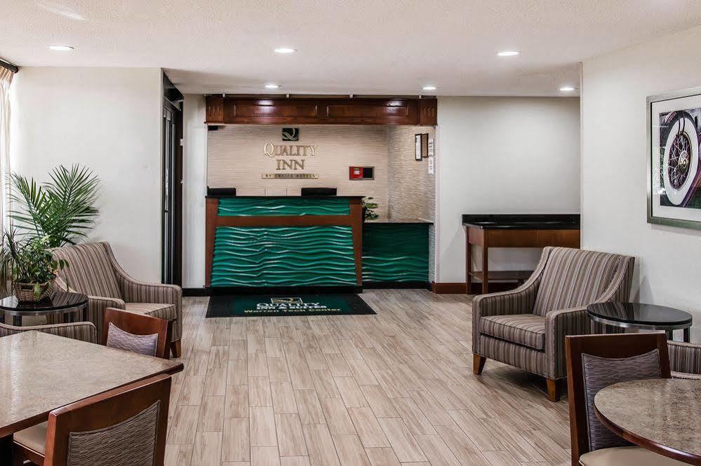 Hampton Inn & Suites Detroit/Warren Bagian luar foto